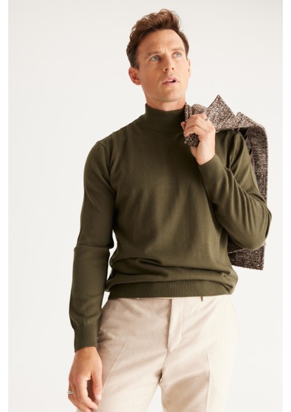 ALTINYILDIZ CLASSICS Erkek Haki Tüylenme Yapmayan Standart Fit Normal Kesim Yarım Balıkçı Yaka Triko Kazak