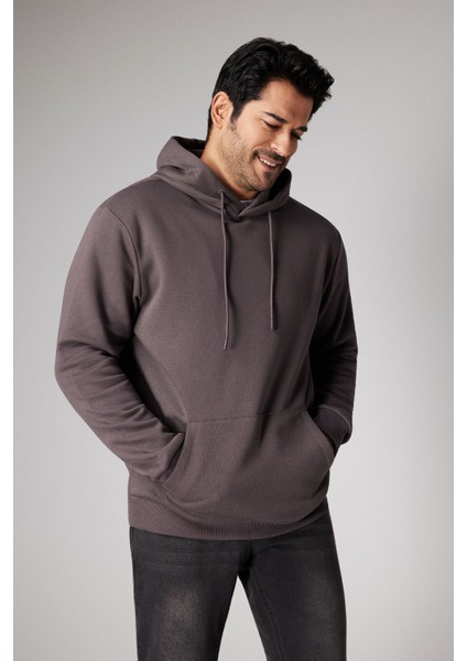 Erkek Koyu Gri Standart Fit Içi Polarlı 3 Iplik Kapüşonlu Kanguru Cepli Pamuklu Sweatshirt