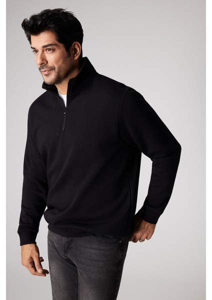 Erkek Siyah Standart Fit Normal Kesim Içi Polarlı Dik Bato Yaka Pamuklu Sweatshirt
