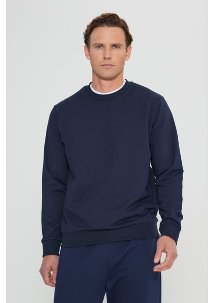 Erkek Lacivert Standart Fit Normal Kesim 2 İplik Recycle Pamuklu Bisiklet Yaka Sweatshirt fırsatları