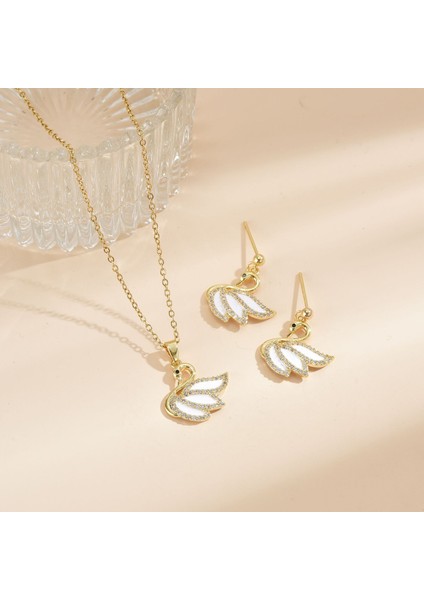 Yeni Basit Kakma Zirkonya Yay Kolye Kadın Basit Yüksek Sınıf Mücevher Duygusu Titanyum Çelik Renk Kaybetmez (Yurt Dışından)