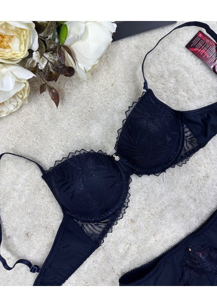 Le Jardin Parlak Simli Ipli Brodeli Push-Up Sütyen Külot TAKIM-5065 modelleri