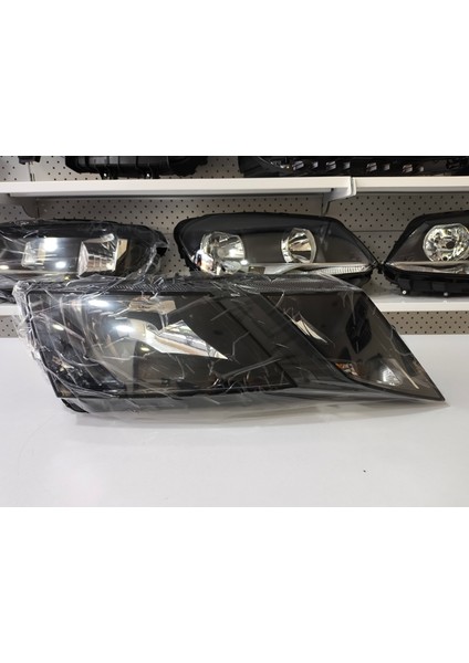 Skoda Octavia Sağ Far Ledli 2017 - 2020 5E1941016C
