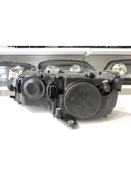 Skoda Octavia Sağ Far Ledli 2017 - 2020 5E1941016C fiyatları