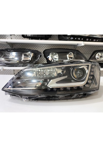 “vw Jetta 2015-2017 Sol Far Mercekli D5S Ampüllü – Uyumlu Muadil Parça 5C7941751E ” ✅