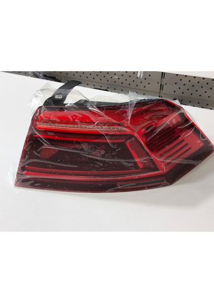 “ Passat R-Line Sağ Stop Lambası 2019 – 2022 – Uyumlu Muadil Parça 3G5945208D ” ✅