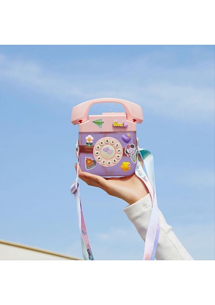 Reklam Öğeleri Retro Telefon Şekli Su Şişesi Ayarlanabilir Omuz Askısı, 3D Çıkartma ile Içme Şişeleri (Mavi) (Yurt Dışından) indirimleri