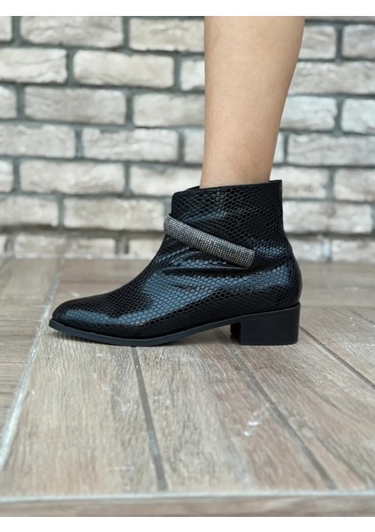 Lusso Kroko Taş Tokalı Büyük Numara Kadın Ayakkabı Şık ve Zarif Topuklu Model indirimleri