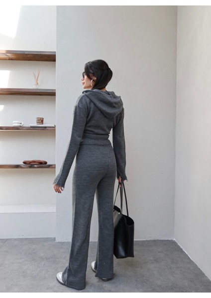 Çift Fermuarlı Triko Takım indirimleri