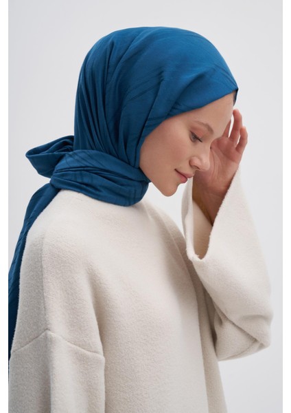 Simetrik Jakar Italyan Ipekli Şal Petrol Mavisi modelleri