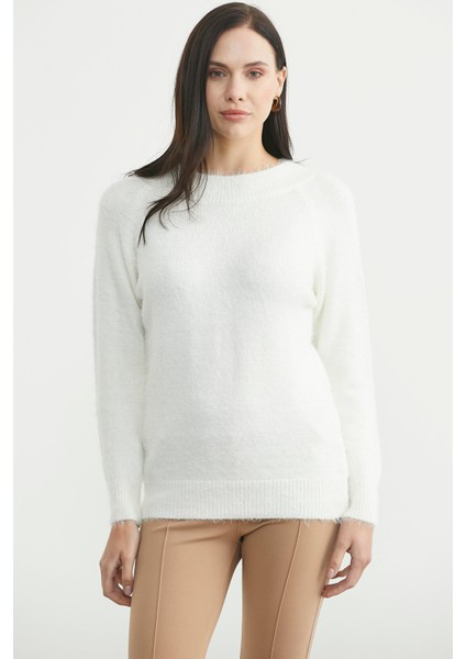 Yuvarlak Yaka Yumoş Basic Triko Kazak - Beyaz