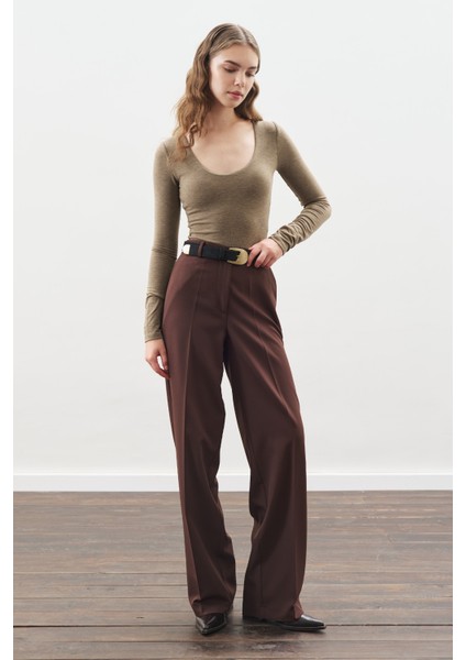 Pile Detaylı Düz Kesim Pantolon Acı Kahve