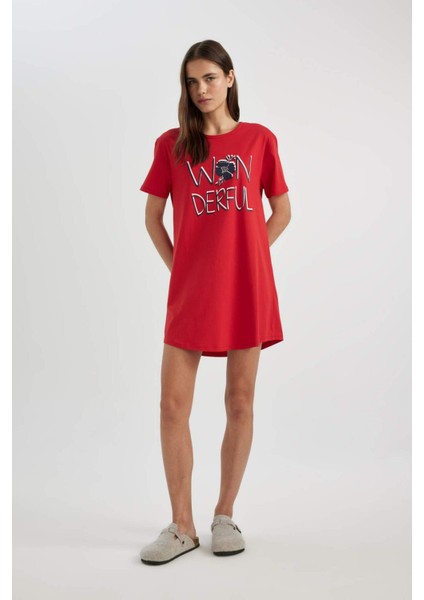 Regular Fit Bisiklet Yaka Baskılı Kısa Kollu Gecelik-Fall In Love C1737AXRD256MC