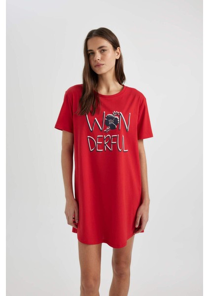 Regular Fit Bisiklet Yaka Baskılı Kısa Kollu Gecelik-Fall In Love C1737AXRD256MC indirimleri