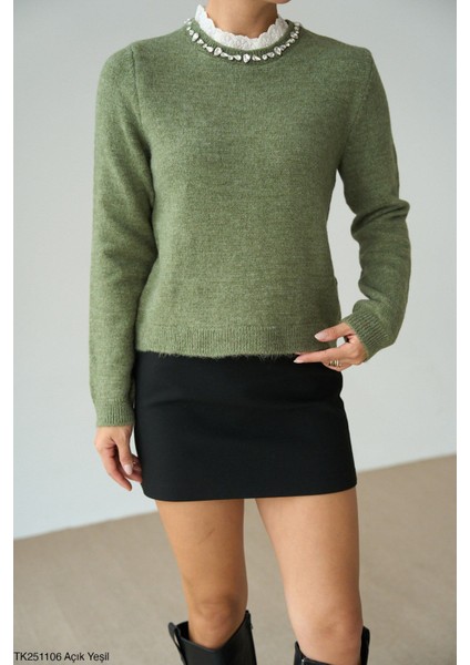 Yeşil Yakası Taş Işleme Detaylı Triko Kazak modelleri