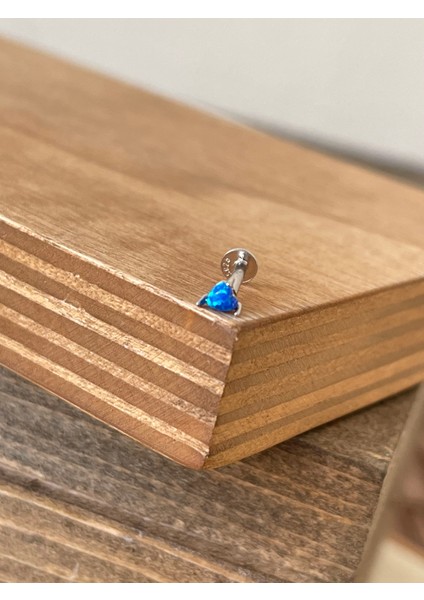 925 Ayar Gümüşi Kalp Modeli Opal Taşlı Dudak Kıkırdak Helix Tragus Gümüş Piercingi fiyatları