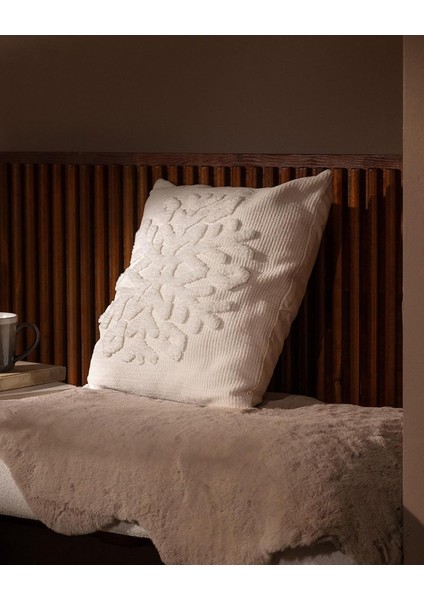 Coco Riquewihr Kırlent Kılıfı - Beyaz - 45X45 cm