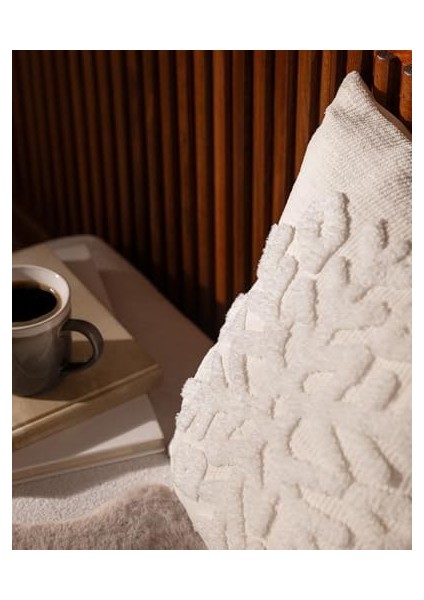 Coco Riquewihr Kırlent Kılıfı - Beyaz - 45X45 cm fiyatları