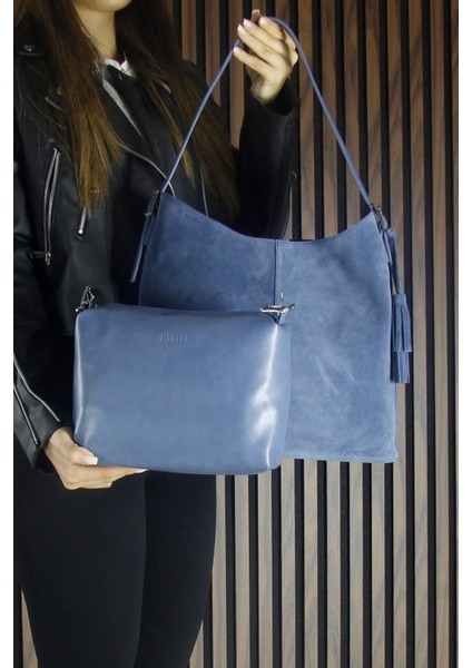 Mavi Hakiki Dana Süet Püsküllü Manyetik Kapaklı Büyük Boy Günlük Omuz Çantası ve El Çantası