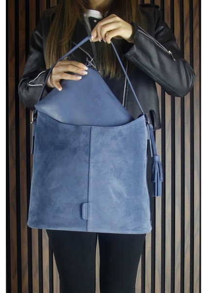 Mavi Hakiki Dana Süet Püsküllü Manyetik Kapaklı Büyük Boy Günlük Omuz Çantası ve El Çantası fırsatları