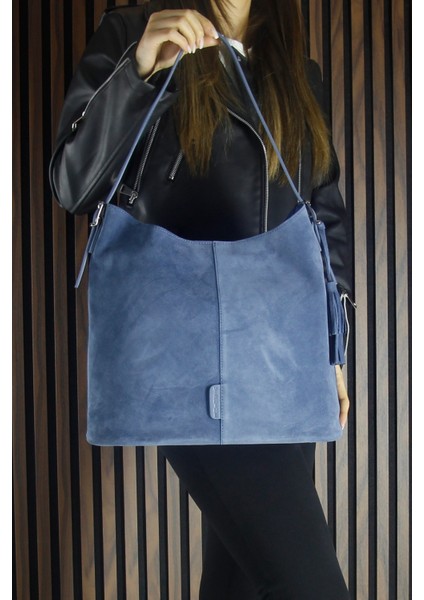 Mavi Hakiki Dana Süet Püsküllü Manyetik Kapaklı Büyük Boy Günlük Omuz Çantası ve El Çantası