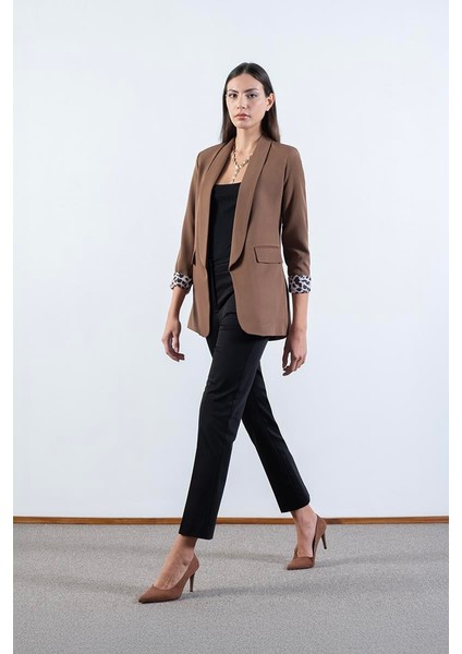 Orsilda Şal Yakada Gül Detaylı Ceket Kahve modelleri