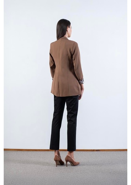 Orsilda Şal Yakada Gül Detaylı Ceket Kahve indirimleri