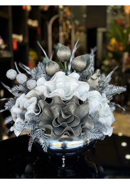 Yapay Çiçek Aranjmanlı Gümüş Yassı Vazo No:30