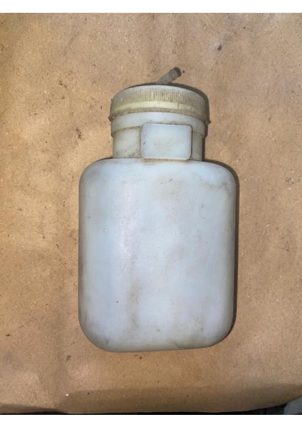 Universal Tüm Araçlara Uyumlu Cam Su Bidonu