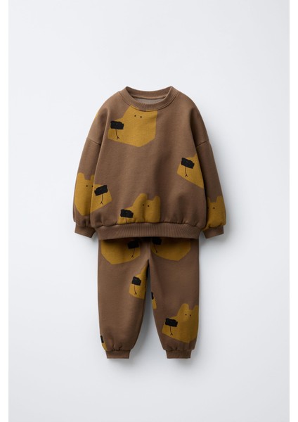 Erkek Çocuk Pamuklu Kahverengi Ayı Desenli Sweatshirt ve Jogger Eşofman Takımı - Rahat Günlük Stil