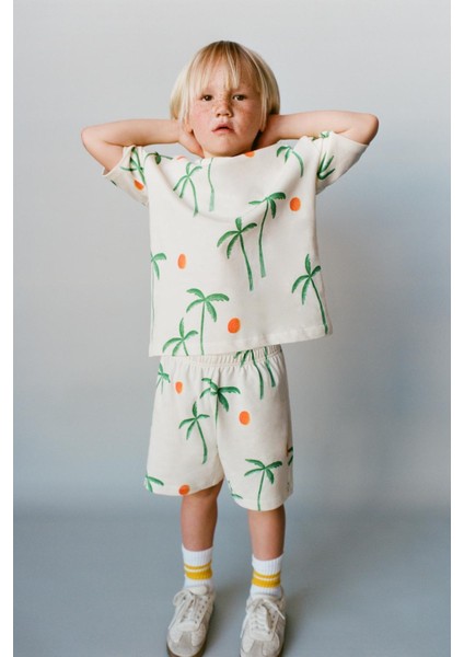 Unisex Çocuk Pamuklu Ekru Palmiye Desenli T-Shirt ve Şort Takım indirimleri