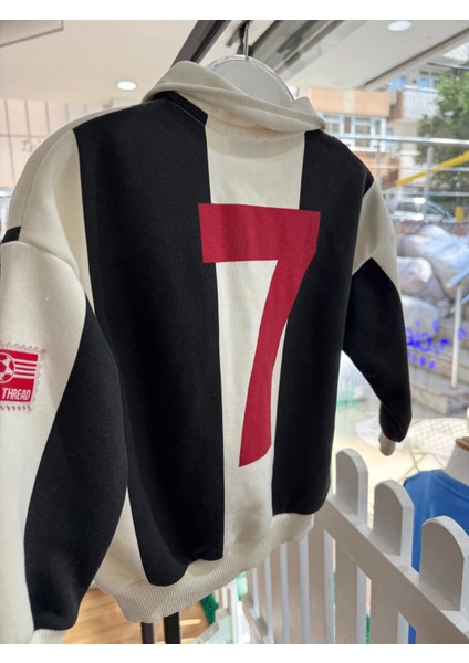 Erkek Çocuk Pamuklu Polo Yaka London Baskılı Sweatshirt ve Nakış Detaylı Geniş Paça Jean Takım