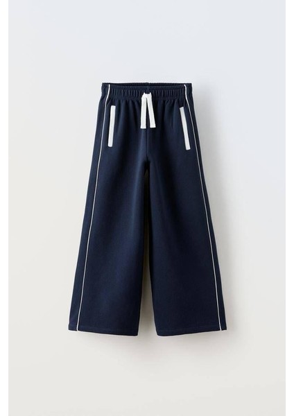 Kız Çocuk Pamuklu Lacivert-Beyaz Paris League Yazılı Eşofman Takımı - Kontrast Şeritli Geniş Paça fırsatları