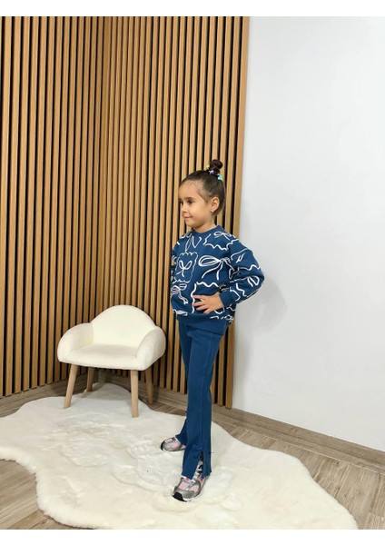 Kız Çocuk Pamuklu Lacivert Fiyonk Desenli Sweatshirt ve Volan Paça Eşofman Takımı indirimleri