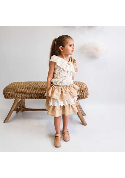 Kız Çocuk Pamuklu Dantel ve Kat Kat Fırfırlı Etekli Takım fiyatları