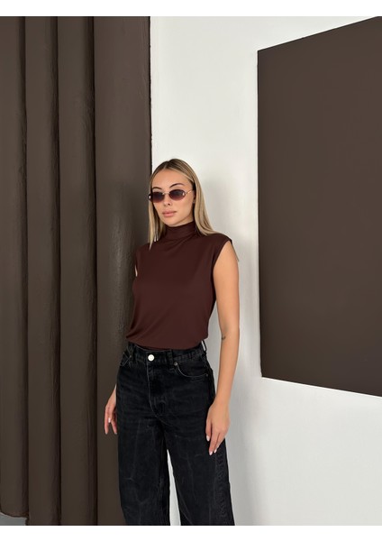 Kadın Sıfır Kol Boğazlı Body indirimleri