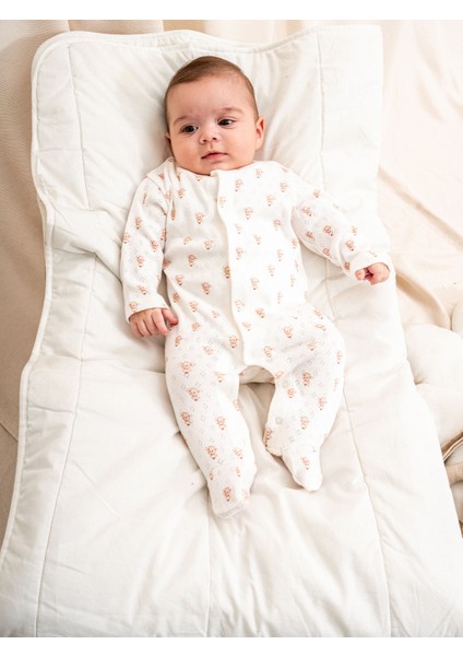 Jakarlı Baskılı Patikli Pamuklu Bebe Tulumu