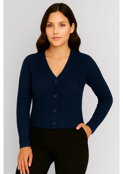 Kadın V Yaka Önü Düğmeli Mevsimlik Hırka