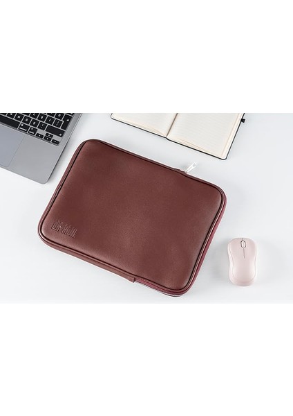 - 14" Inç Su Geçirmez, Vegan Deri ve Fermuar Özellikli Macbook & Tablet & Laptop Çantası (Acı Kahve)