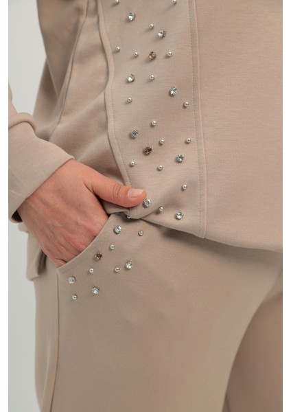 Kadın Büyük Beden Bej Taş Detaylı Bisiklet Yaka Eşofman Takım 65N38662 modelleri