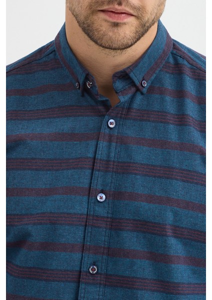 Regular Fit Pamuk Karışımlı Melanj Yatay Çizgili Düğmeli Yaka Gömlek fırsatları