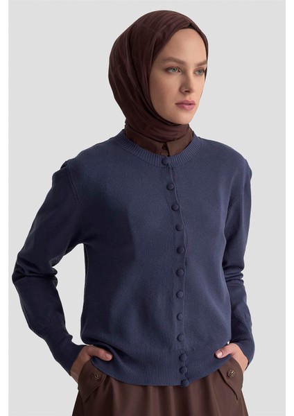 Düğme Detaylı Basic Hırka 25KD7012 Indigo fırsatları