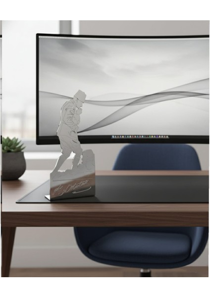 Atatürk Lazer Kesim Masaütü Metal Büst Hediyelik