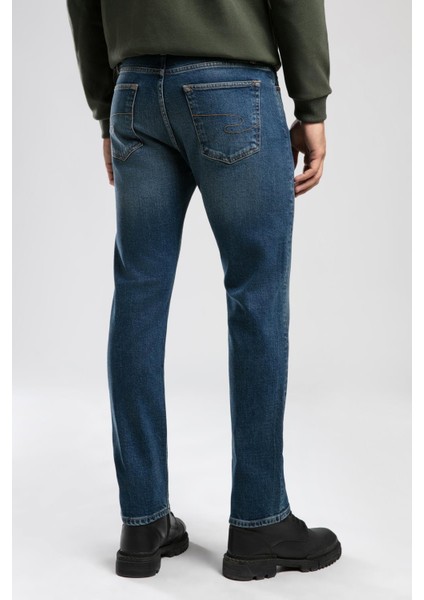 Harry Orta Bel Düz Kesim Düz Paça Erkek Jean Pantolon Hancock Mid Blue fırsatları