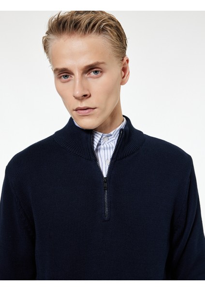 Pamuklu Uzun Kollu Yarım Fermuarlı Triko Kazak