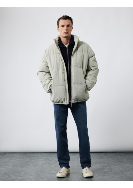 Dik Yaka Cep Detaylı Fermuarlı Kışlık Şişme Mont