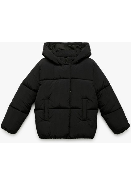 Uzun Kollu Kapşonlu Şişme Mont