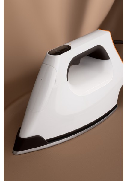 Iron I780 Buhar Jeneratörlü, Akıllı Dokunmatik ve Anti-Kireç Sistemli Ütü fırsatları