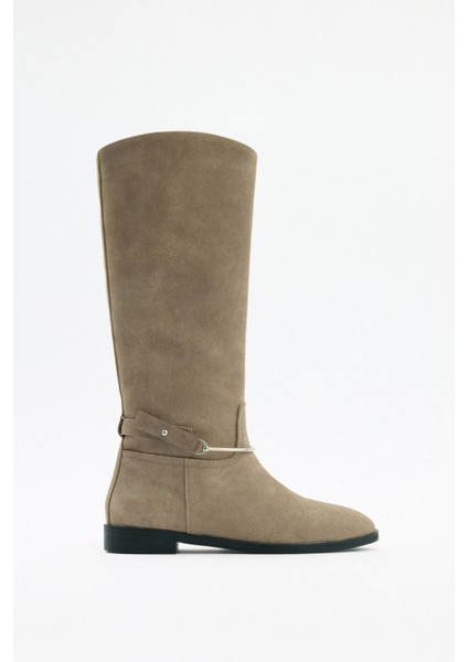 Çizme 2521 - Gümüş Bilek Aksesuarlı Vizon Süet Kadın Çizme