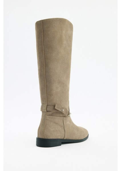 Çizme 2521 - Gümüş Bilek Aksesuarlı Vizon Süet Kadın Çizme indirimleri